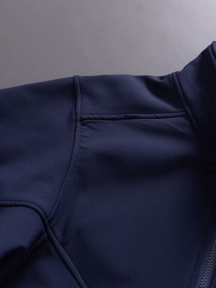ARC'TERYX Standing Collar Outdoor Jacket - 图片 5