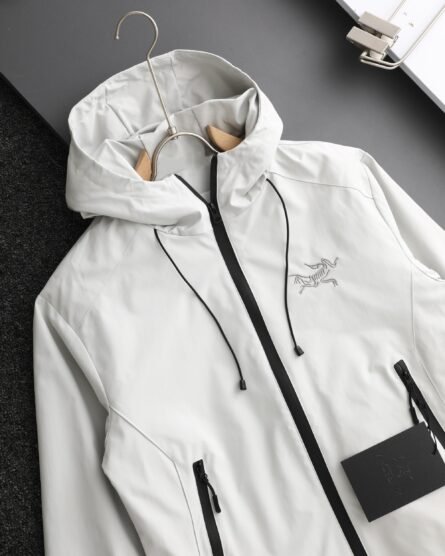 ARCTERYX spring and fall new outdoor hooded jacket punching jacket waterproof windproof jacket - 图片 4