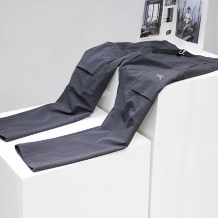 Outdoor Mountaineering Hiking Casual Pants Made of guest high-density mountaineering fabric! You will know it when you wear it! - 图片 5