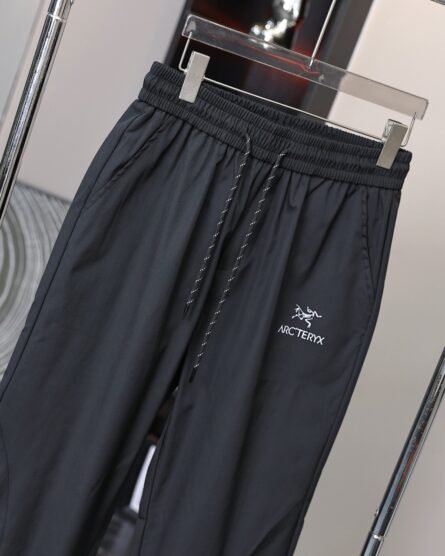Arc'teryx American Outdoor Functional Sports Pants, four seasons versatile God pants, men and women with the same model 👫 Couples can be matched, the owner highly recommended 👍 - 图片 5
