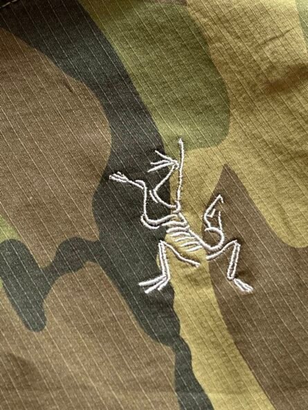Arc'teryx Series LEAF Algpa Pant LT Straight Loose Comfort Punch Pants Men's and Women's Into c Military Style Camouflage Workwear Drawstring Pants Tide - 图片 10