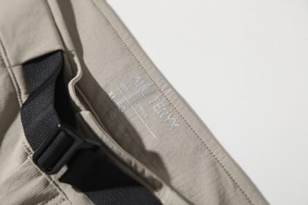 Arc'teryx Cubic Workwear Pants Classic white logo embroidered fabric upgraded composite remodeling shape to increase the outdoor function and waterproof and breathable performance so that you wear more atmosphere - 图片 14