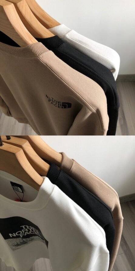 TNF｜The North Face Men's and Women's Crew Neck Sweatshirt with Square Mountain Print. - 图片 6