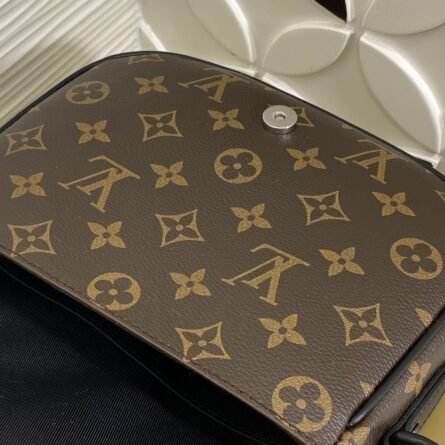 Lv small Montsouris messenger bag - 图片 7