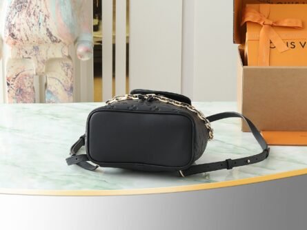 Black Full Leather Embossed Shoulder Bag COUSSIN BACKPACK Small Handbag - 图片 4