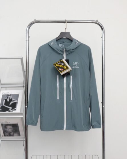 Arc'teryx sunwear is the newest summer must-have! - 图片 5