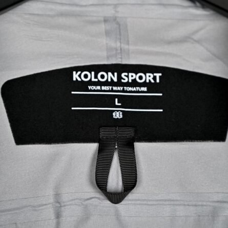 Kolon Fully Pressurized Rubberized Hard Shell Punch Jacket - 图片 4