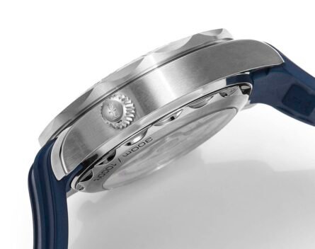 Omega's new Seamaster 300M 44mm Chronograph - 图片 7