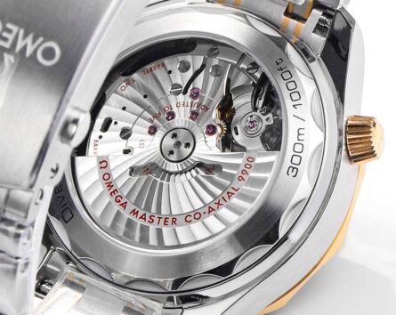 Omega's new Seamaster 300M 44mm Chronograph - 图片 8