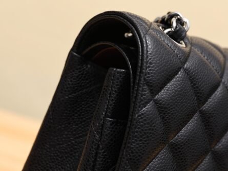 Chanel CF Jumbo is full of your handsome and aura. - 图片 5