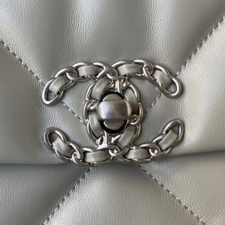 Silver chain Ohanel Fall/Winter 19Bag Combining everything classic pillow bag - 图片 3