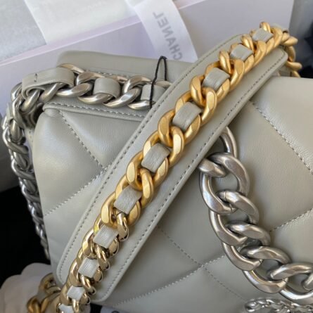 Silver chain Ohanel Fall/Winter 19Bag Combining everything classic pillow bag - 图片 5