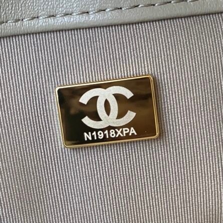 Silver chain Ohanel Fall/Winter 19Bag Combining everything classic pillow bag - 图片 9