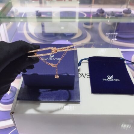 Swarovski rose gold LIFELONG Jiang Shujing same twist bracelet bracelet bracelet. - 图片 4