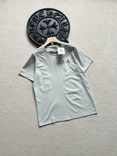 The KAILAS Versatile Outdoor T-Shirt blends practical design - 图片 3