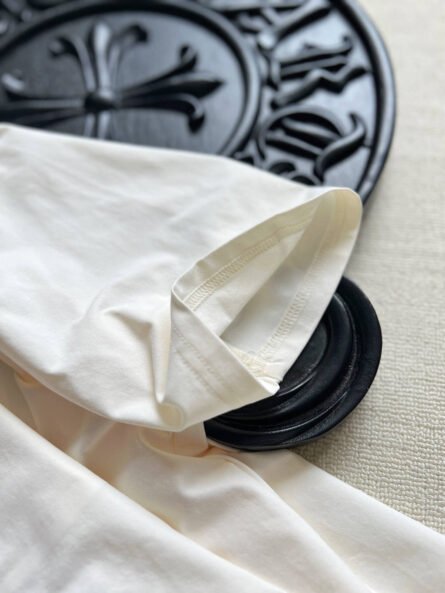 The KAILAS Versatile Outdoor T-Shirt blends practical design - 图片 8