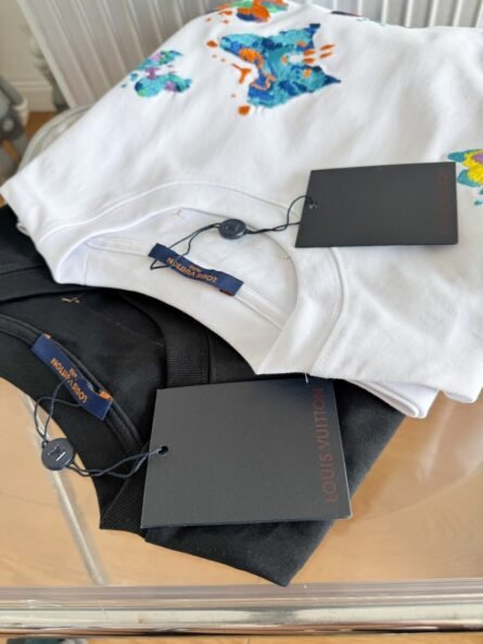 Louis Vuitton 1V 25SS Butterfly Embroidered Short Sleeve T-Shirt Couple's Style - 图片 8